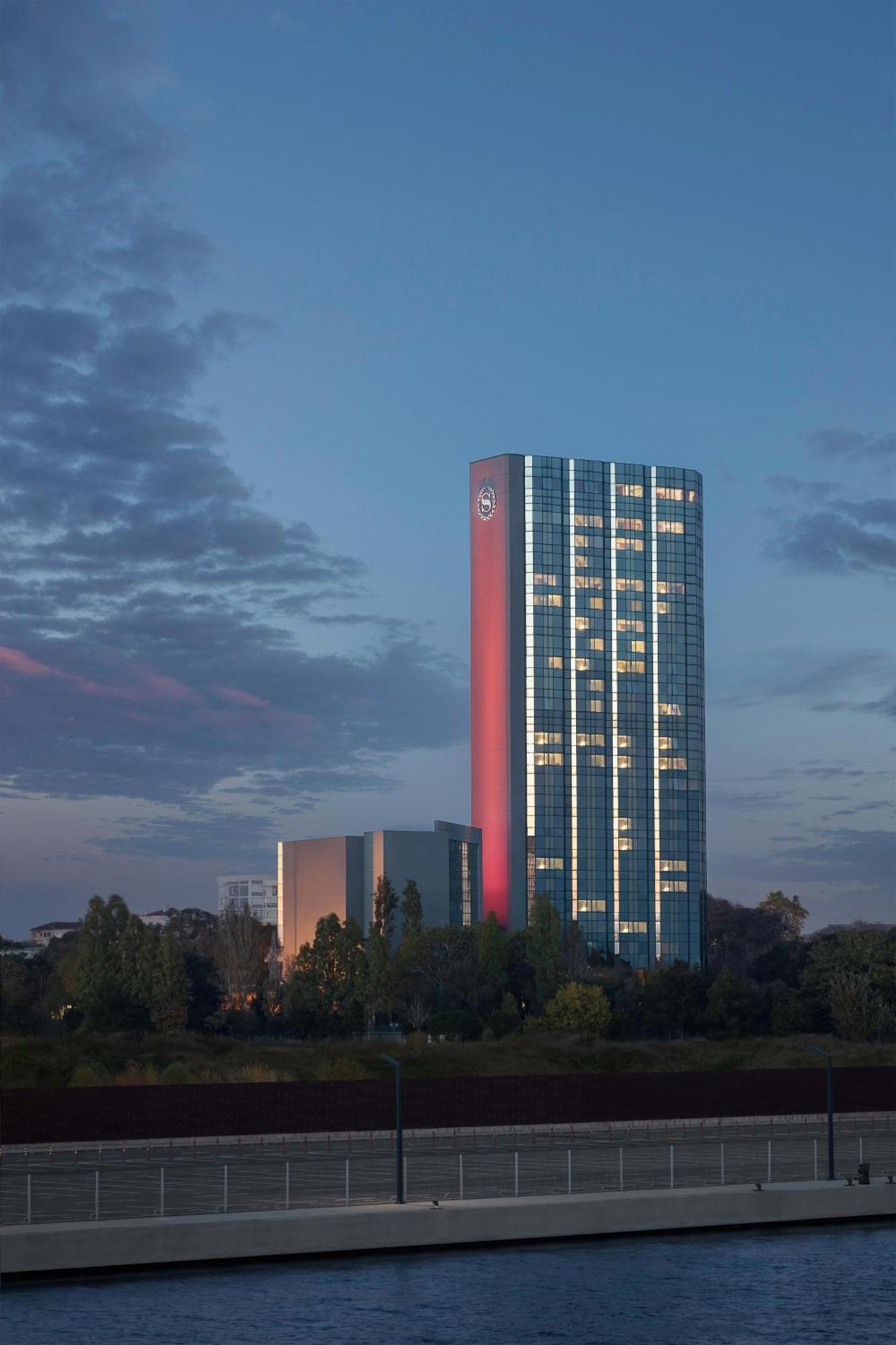 Sheraton Istanbul Atakoy Hotel Exterior photo